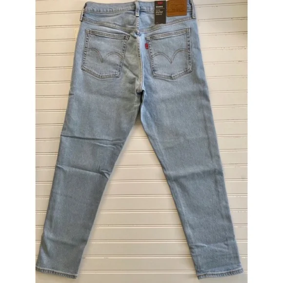 Levi's Premium Wedgie Icon Jeans in Bauhaus Blues in Size 28/29 NWT - Picture 8 of 8